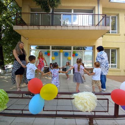 "Успяваме заедно" - 2021/2022 учебна година 1